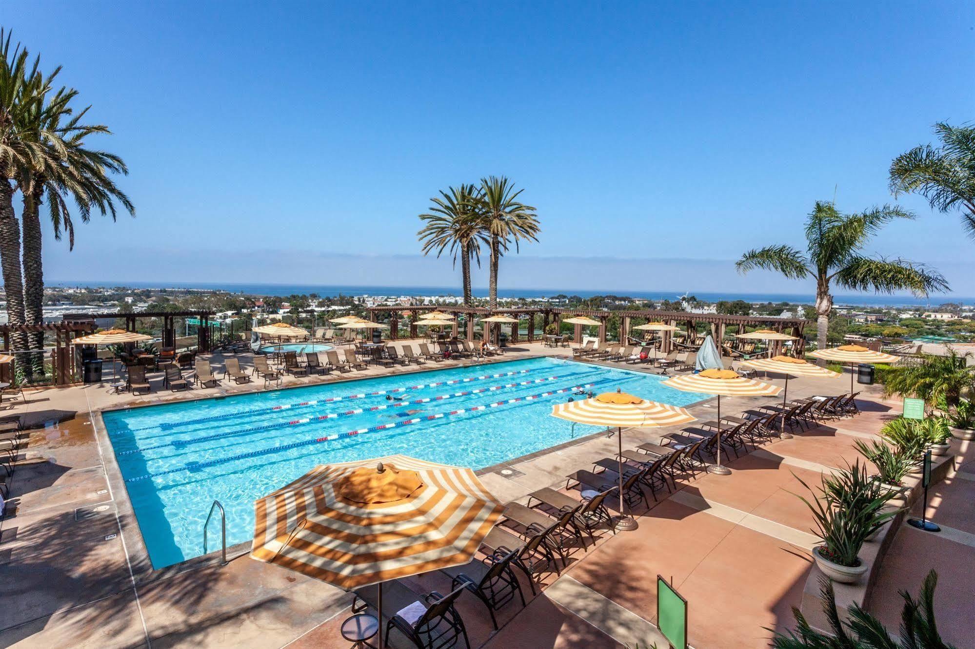 Grand Pacific Palisades Resort Карлсбад Екстериор снимка